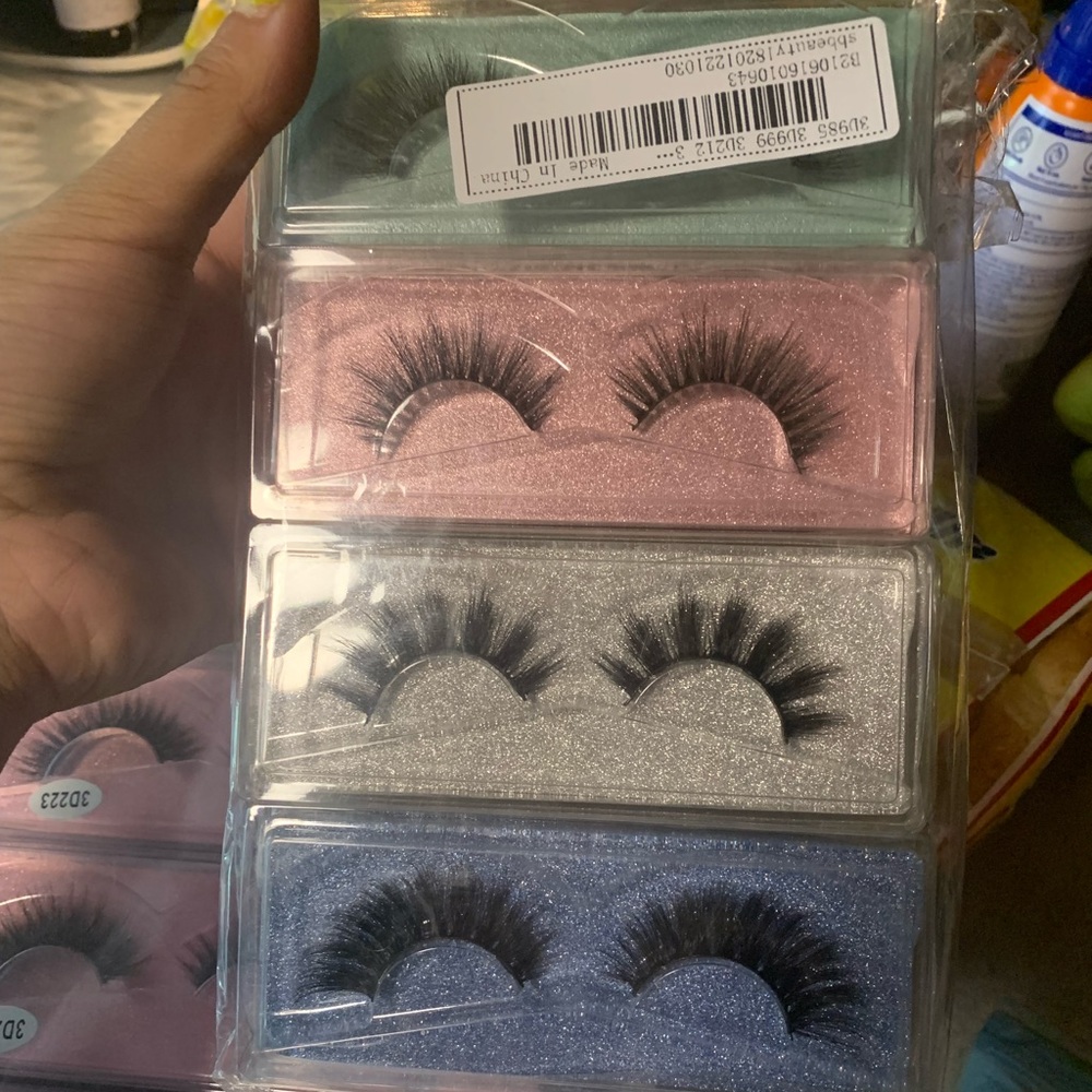 Eyelashes